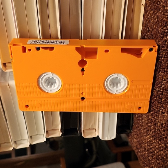 VHS TAPE - Picture 4 of 4